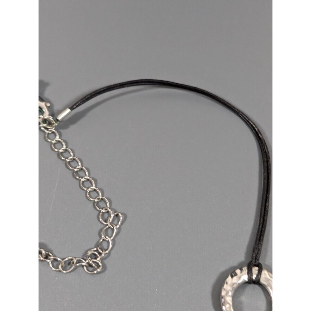 Lia Sophia Green Glass Hammered Silver Tone Triangle Cord Necklace 21 in - Picture 5 of 9